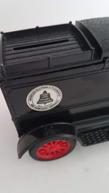 Vintage LE ERTL 1913 Model T Ford Canadá Dry