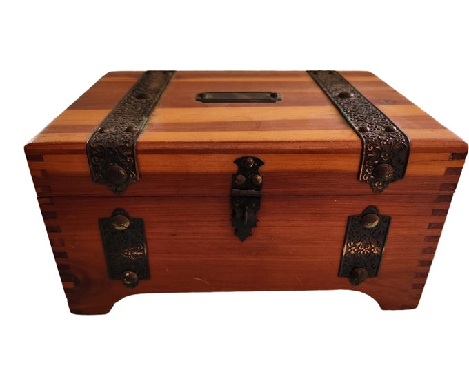 Vintage Mcgraw Box Co Mcgraw New York Mione Treasure Chest Dovetail Wooden Etsy