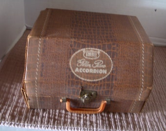 NOS  Emanee Accordion