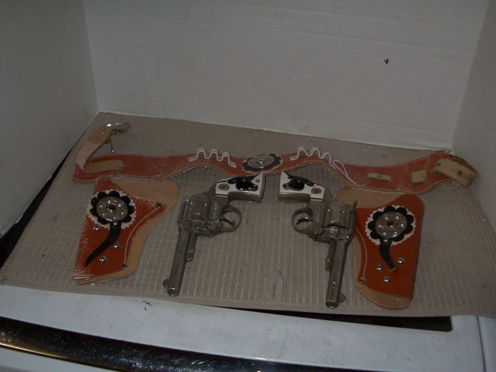 Working Western Cap Gun Set With Holster Etsy