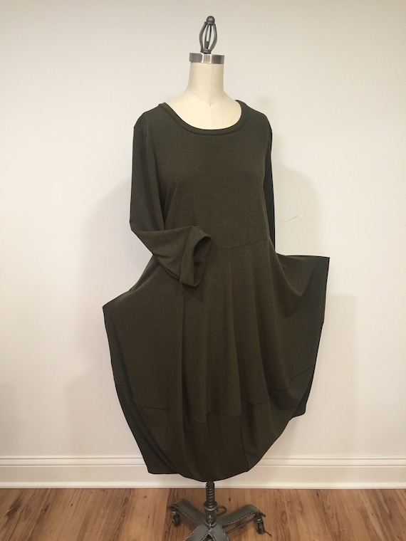 Dark olive dress, knit fabric dress, plus size, oversized dress, dress with pockets, forest green, dress with sleeves, relaxed fit,
