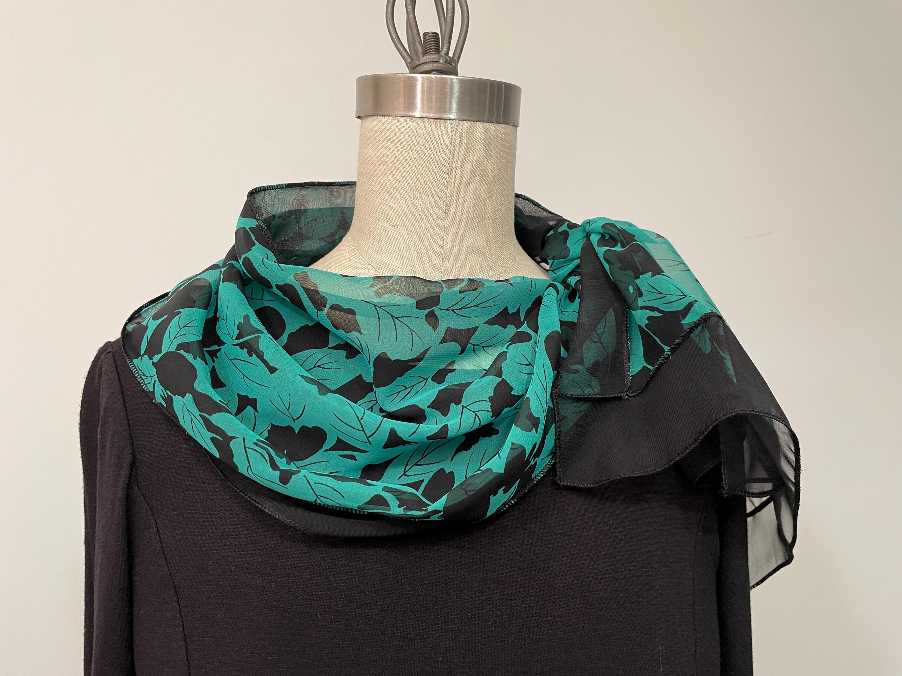 スカーフ FABIANA FILIPPI Woman Scarf Green SAD275A002L403 6168 FABIANA FILIPPI: Cape woman - Green | Fabiana Filippi scarf