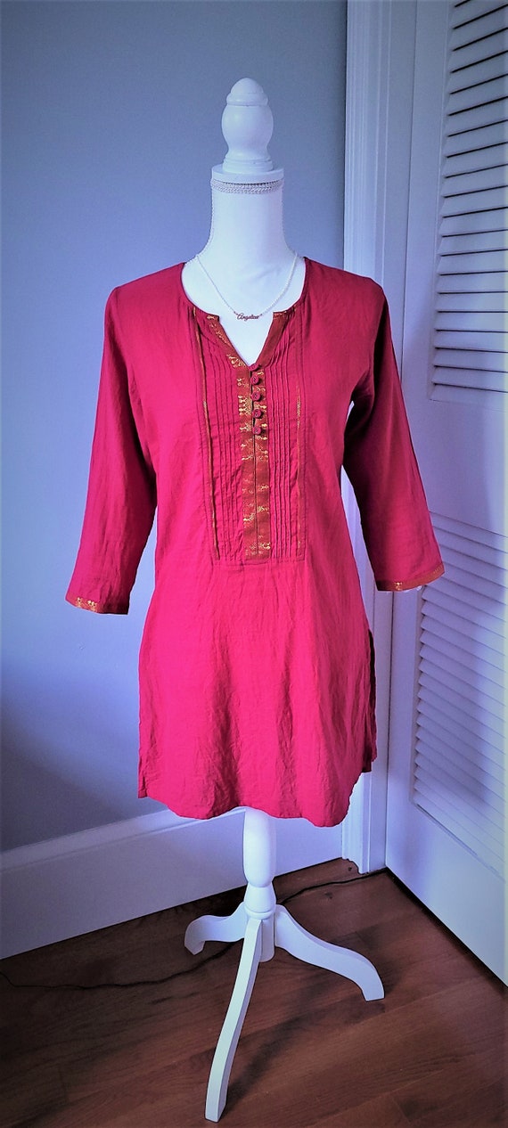 Vintage Indian Kurti Fuchsia with Gold Embroidery 