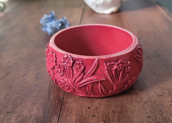 Vintage Pink Floral Bangle Bracelet Resin Floral Carved Wide Bangel  Bracelet Mid Century Bangle Bracelet 1960s