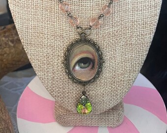 Eye necklace