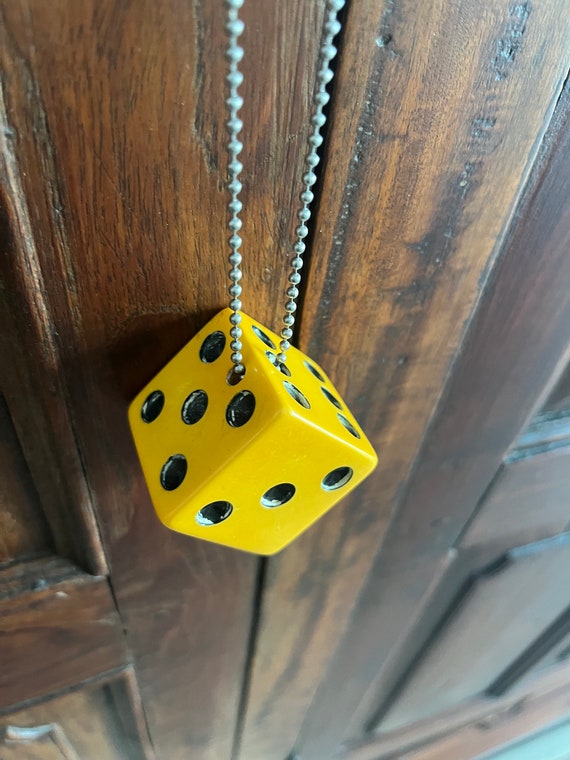 Vintage bakelite 1 1/2 inch dice on 30 inch chain… - image 5