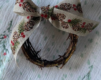 Pine Cone Napkin Rings, Set of 8: Holiday Table Decor