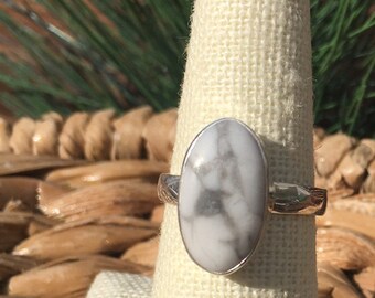 White Howlite Ring size 7 - 925 silver - Reiki infused