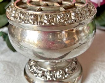 Lanthe Of England, vintage verzilverde bloemenkikker, 3 6/8", uit 1940 - 1960