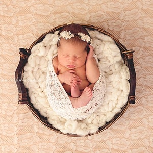 White Baby Flower Crown, Newborn Flower Crown Headband, Christening headband, Baby Floral Crown, Rose Headband, Newborn Halo, Photo Prop