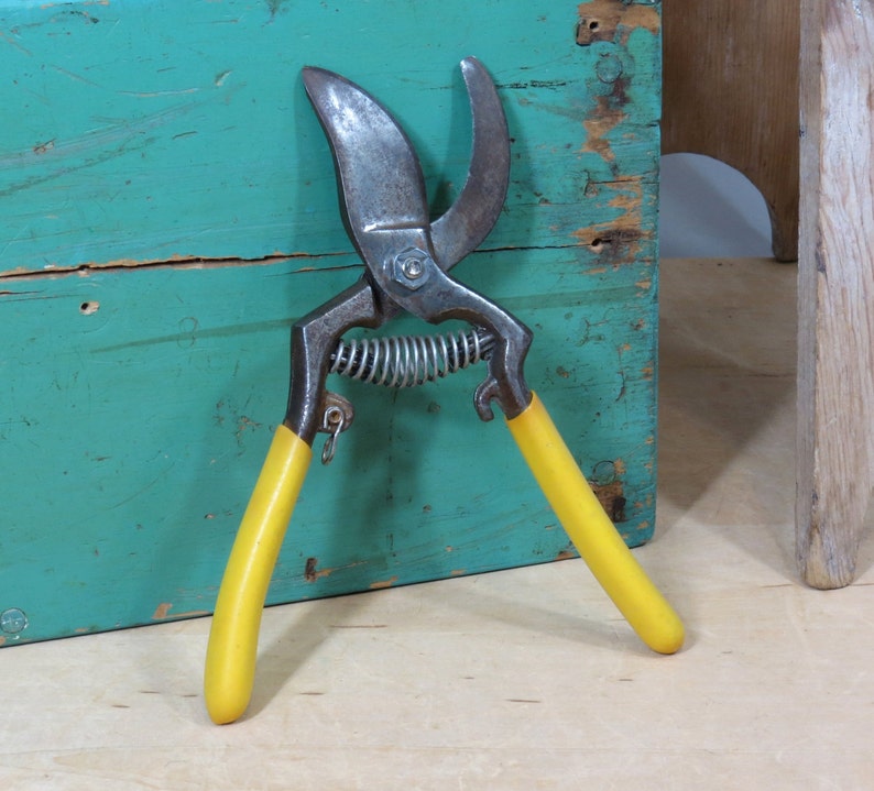 Vintage Wiss Bypass Pruners . 68 USA . Garden Clippers . Roses Etsy
