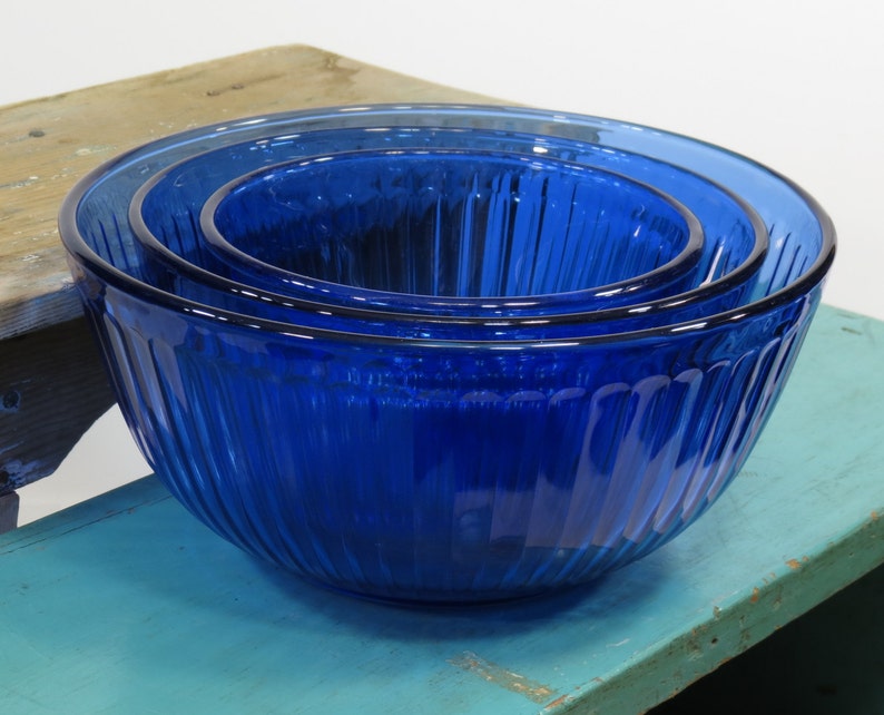 pyrex glass mixing bowls with lids