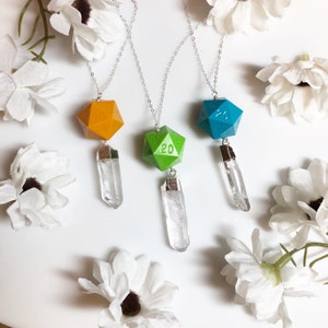 Bunte D20 und klare Kristall Halsketten auf Sterling Silber Kette • lange 30&quot; Halsketten • RPG Dungeons und Drachen Schmuck