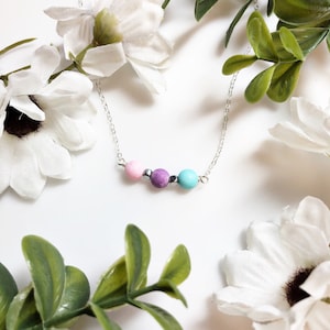 Bi Pride Flag Beaded Bar Collar • Pastel Rosa Púrpura Azul Montaña Jade • Cadena de Plata Esterlina • Joyería LGBTQ • Queer Babe