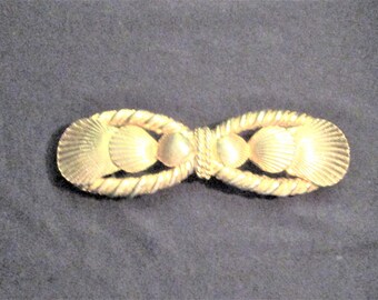 Gold Narrow Stacked Sea Shell 2 Piece Wrap Buckle Women Mimi D N 1982 Great Mimi Din 2 piece gold tone belt buckle shell design 1980 - 2  main image 2