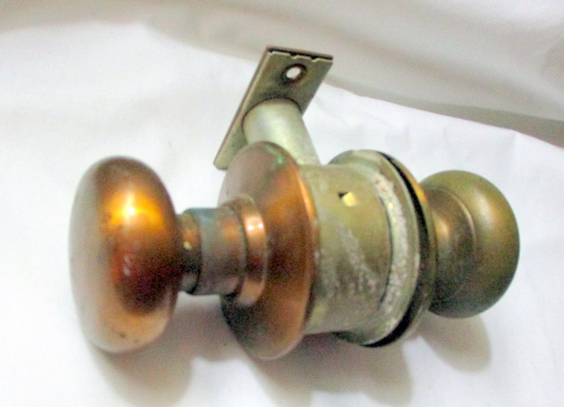 Vintage Schlage Brass Door Knobs Working Condition Mid Century Hardware Made In Usa Home Improvement Architectural Salvage
