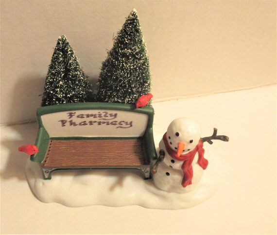 Cardinal Christmas Snowman - Christmas Village Accessories by Department 56