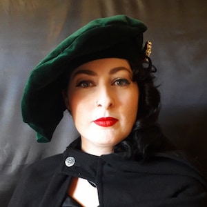 Velvet Artists Beret