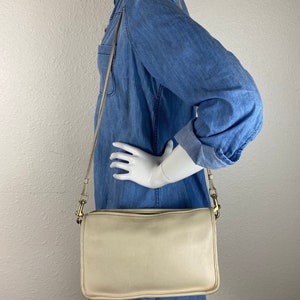 Coach Kitt Leather Silver Tone Messenger Crossbody Bag - Faded Blue