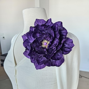 Oversize Purple Flower Brooch, Boutonniere,  Corsage, Handmade Floral Shoulder Pins, Big Flower Brooch for Woman, flower hair clip,