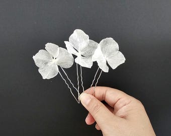 Dried Hydrangea Flower Hair Pin: Resin-Coated Bridal Headpiece - White Hairpins - Unique Hair Jewelry