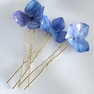 Hydrangea Flower Hairpin - Blue Floral Hairpin - Bridal Headpiece - Bridal Hair Accessories - Resin Hydrangea pin - Jewelry Boho Flower clip