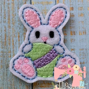 TLS Feltie Bunny With Egg Embroidery Design - Etsy
