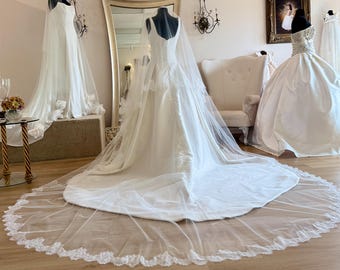 Lace Veil | Cathedral Veil | Mantilla Veil | Lace Wedding Veil |  Chantilly Lace Veil | Lace Cathedral Veil | Couture Veil | Elegant Veil