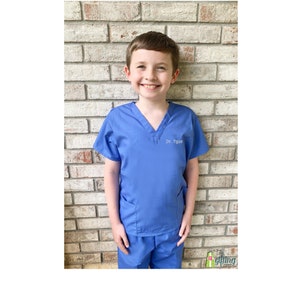 Monogrammed Kids&#39; Scrubs, Child&#39;s Scrub Set, Baby Scrubs, Toddler Scrubs, Doctor or Nurse Scrubs, Big Brother Outfit, Big Sister Outfit