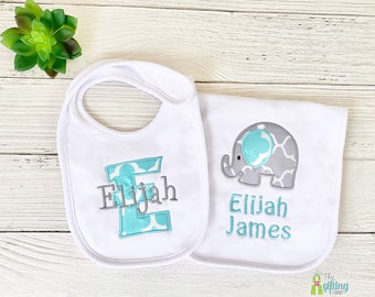 Personalized Boy Baby Gift, Bib and Burp Cloth with Appliqué, Baby Name Soft Cotton Set, Custom Baby Shower Gift, Newborn Baby Feeding Set