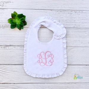 Monogrammed White Baby Ruffle Bib, Personalized Girl Baby Gift, Baby Name Monogram Bib, Baby Shower Gift, Custom Baby Bib, Baby Feeding Gift