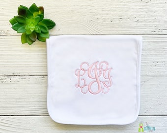 Monogrammed White Burp Cloth, Personalized Baby Gift, Baby Name Soft Cotton Burp Cloth, Baby Shower Gift, Newborn Monogram Baby Feeding