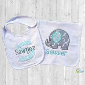 Personalized Boy Baby Gift, Bib and Burp Cloth with Appliqué, Baby Name Soft Cotton Set, Custom Baby Shower Gift, Newborn Baby Feeding Set image 2