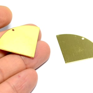 Brass Fan Shape Charm , 5 Pcs. Raw Brass 1 Hole Fan Shape Charms ,(0.8x27x39 mm ), Jewelry Supplies   MF137