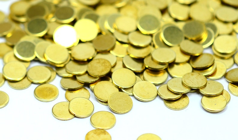 0.45 mm - 25 Gauge 300 Pieces Raw Brass 4.5 mm Round No Hole Disc Findings