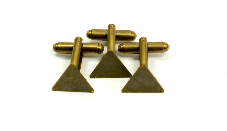 Antique Brass 14x14x14 mm Triangle Glue Pad Cuff Links Blanks 5 Pairs 10 Pcs.