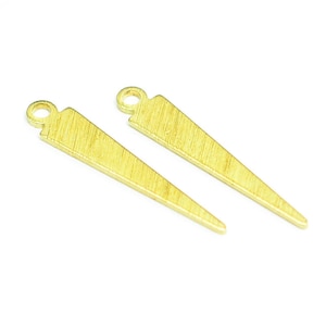 Brass Triangle Charms  ,Textured Triangle Charms With 1 Loop , 0.8x4x23 mm ,Findings  MT391