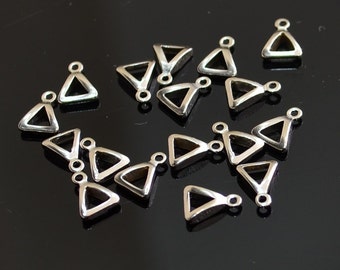 50 Pieces Silver Color 5x7mm Triangle Small Findings