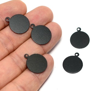 Black Round Disc Charms  , 0.5x16 mm  Coin 1 Loop Charms     BL154