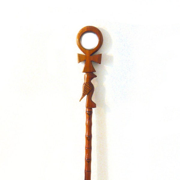 Canne en bois sculpté Canne en bois vernis Bâton de marche Egyptien Horus et Ankh Canne de Pèlerin Canne de randonnée Canne de marche 1950