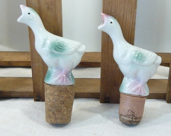 Paar gänseförmige Flaschenverschlüsse, Steingut-Ausgießverschlüsse, Sammlerstücke aus dem Jahr 1930