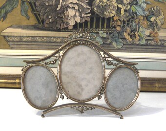 French Antique Triple Photo Frame Gilded brass Photo holder with Glasses Oval Photos Holders Floral decor knot and arabesques 1900s