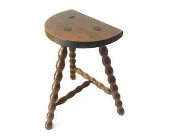 Wooden tripod stool Old milking stool Farmer’s stool Old stool twisted legs Handcrafted manufacture Home Decor Vintage Stool 1930s-1950s