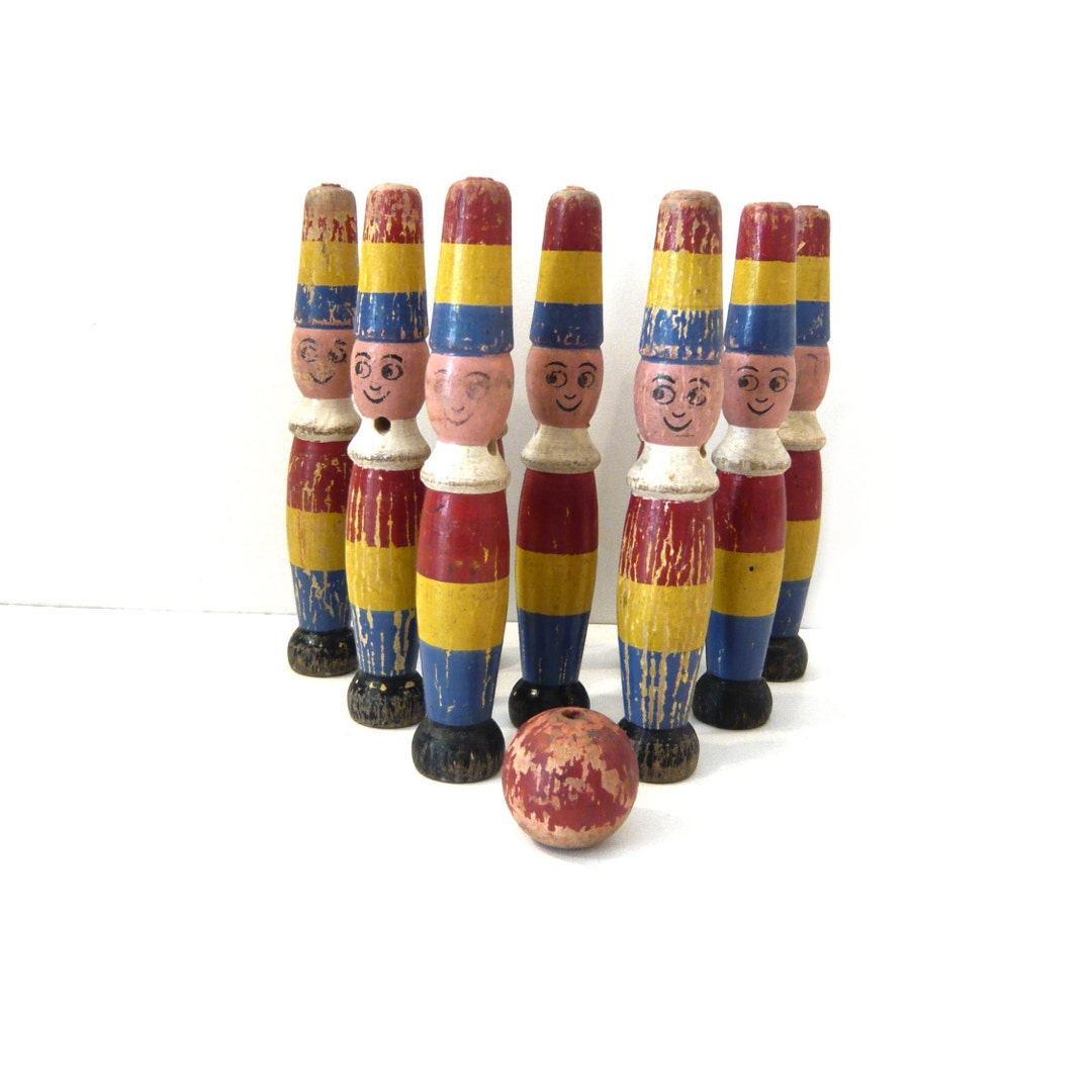 Vente Jouets En Bois Anciens Avant 1930 Jeu de quilles en bois ancien 9 petites quilles en forme de - Etsy France