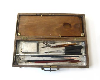 Scatola di colori con chiave, tavolozza pieghevole e accessori, scatola di legno, arti grafiche, belle arti, circa 1900