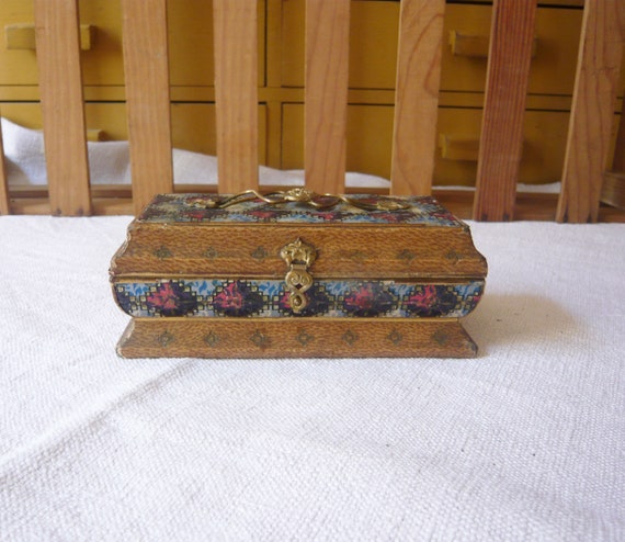 Boîte en bois Ornements en laiton Boîte décorative boîte de collection 1930