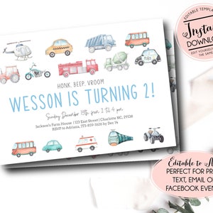 Op de afbeelding: Een uitnodiging voor een tweede verjaardag met illustraties van voertuigen zoals een helikopter, auto en brandweerwagen. De tekst luidt "Wesson wordt 2!" met evenementdetails. Het ontwerp bevat de tekst "Making Memories on Paper".