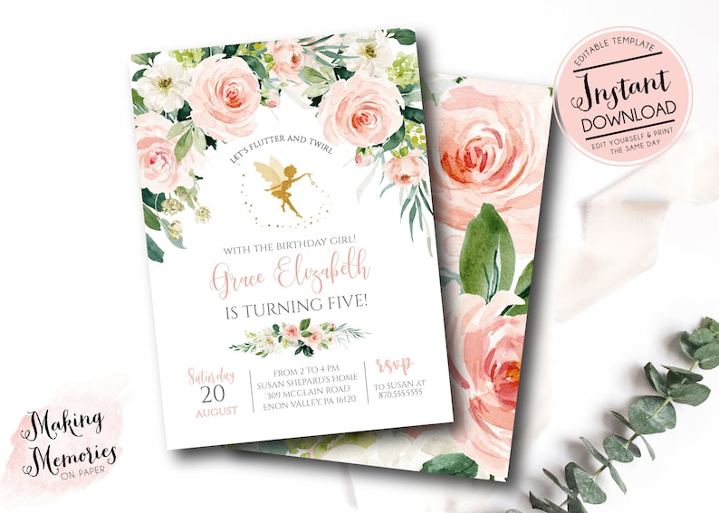 Op de afbeelding: Een roze en groene bloemen uitnodiging met een gouden fee illustratie. De uitnodiging zegt "Let's Flutter and Twirl with the birthday girl! Grace Elizabeth is turning five!" De uitnodiging bevat ook de datum, tijd en locatie van het feest.