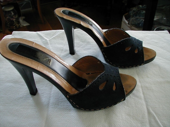 navy blue 4 inch heels