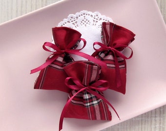 10 Sacolas de Presente Bordô, Lembrancinhas de Casamento Escocesas, Sacolas de Lembrancinhas Tartan, Embalagem Vermelha de Natal, Decoração de Presente para o Dia dos Namorados - 7,6 x 10,2 cm